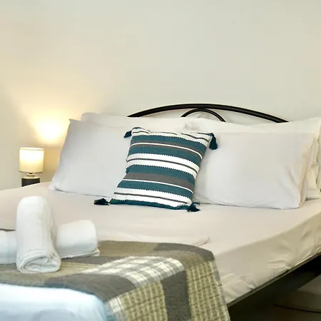 Matty's In Corfu Town Apartman *
