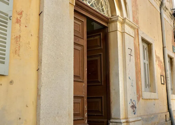 Matty's In Corfu Town Apartament *